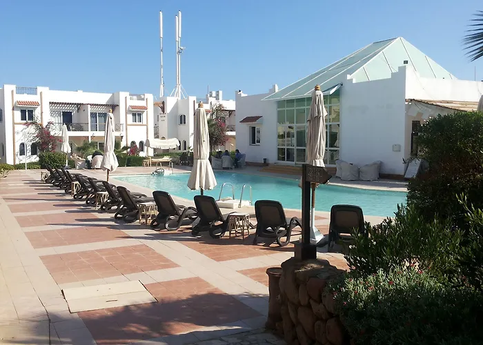 Logaina Resort 3*
