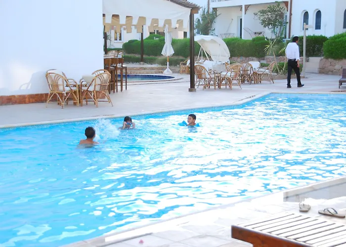 Logaina Resort