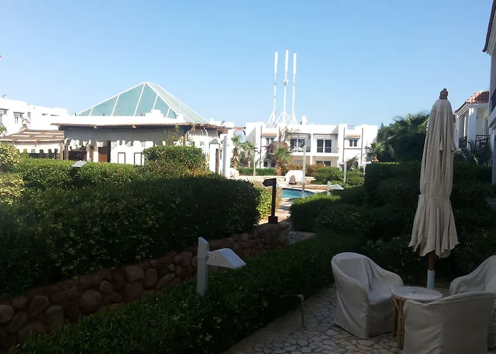 Logaina Resort