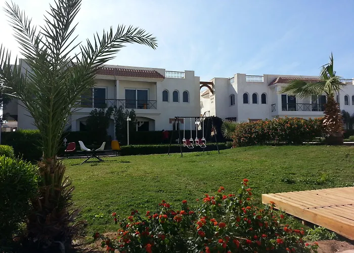 Logaina Resort 3*